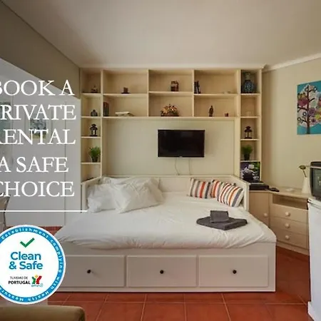 Apartment Adorable And Comfortable Studio With Free Parking