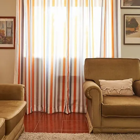 Adorable And Comfortable Studio With Free Parking Apartament