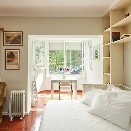 Adorable And Comfortable Studio With Free Parking Cascais