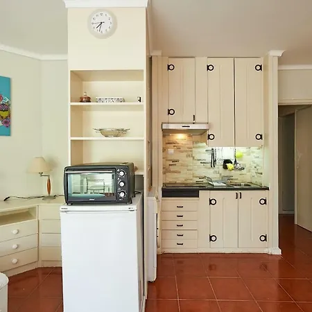 Apartament Adorable And Comfortable Studio With Free Parking